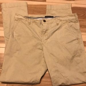 29/30 in khaki and blue 34/30 in black